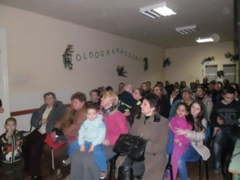 2014_12_22_Karácsonyi ünnepség_Kisrozvágy (63)