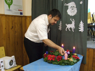 advent_3_révleányvár_gyertyagyújtás (11)