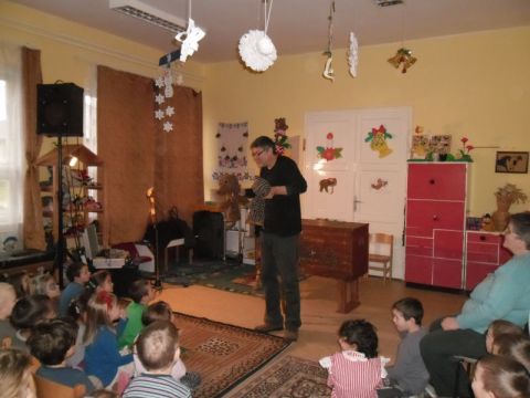 Karcsa_2014_12_15_bábszínház (4)