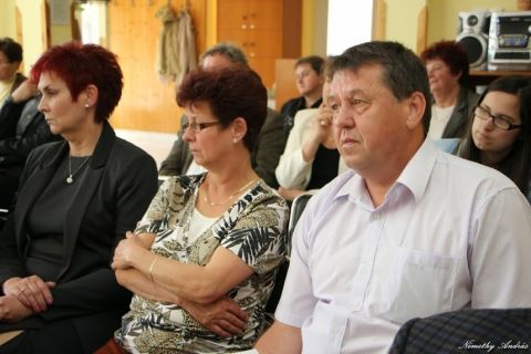 2015_04_11_cigánd_II. Amatőr író-költő pályázat (14)