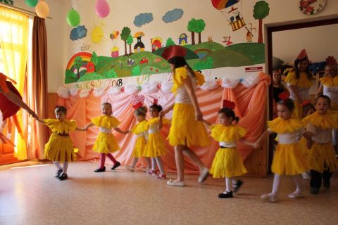 2015_06_19_cigánd_bölcsis ballagás (11)