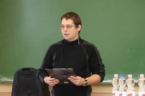 2015_10_24_cigánd_az óriások szigete könyvbemutató (4)