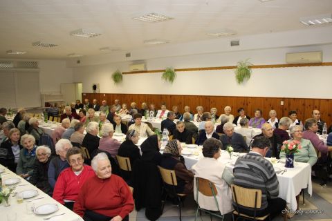 2016_10_21_cigánd_Szépkorúak napja (15)