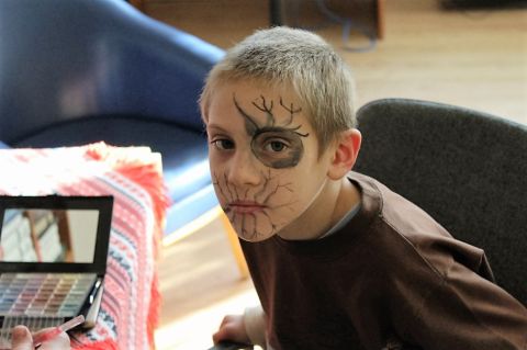 2016_10_26_cigánd_Halloween a könyvtárban (8)