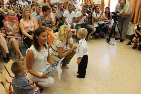 2017_06_30_cigánd_ballagás a bölcsiben (38)