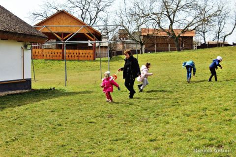 2018_03_31_cigánd_húsvét a múzeumportán (136)
