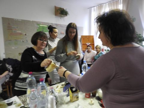 nőnapi teadélután (55)