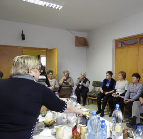 nőnapi teadélután (67)